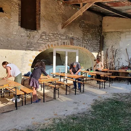 La Source De Kali Bed & Breakfast Bescherelles